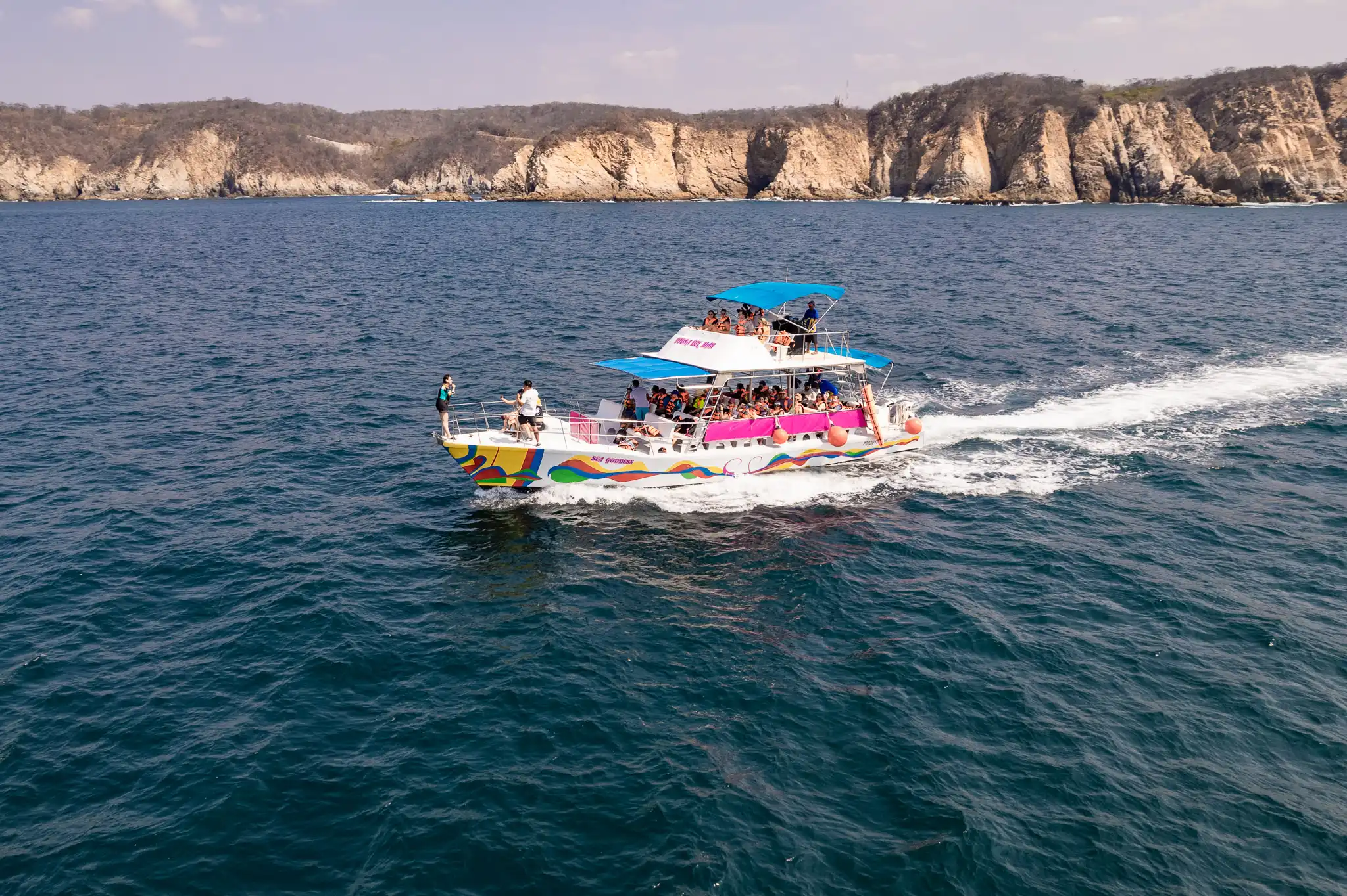 Catamarán para grupos en Huatulco